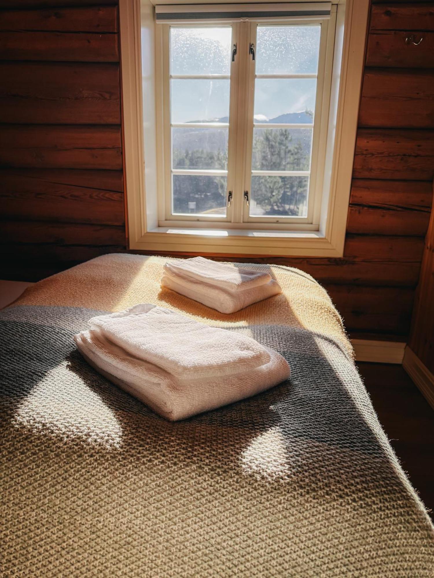 Hotel Valsoya Valsøyfjord Esterno foto